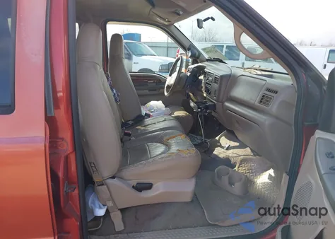 2000 Ford F-250 Lariat/Xl/Xlt z USA, uszkodzony, nr VIN 1FTNW21F5YEB81422